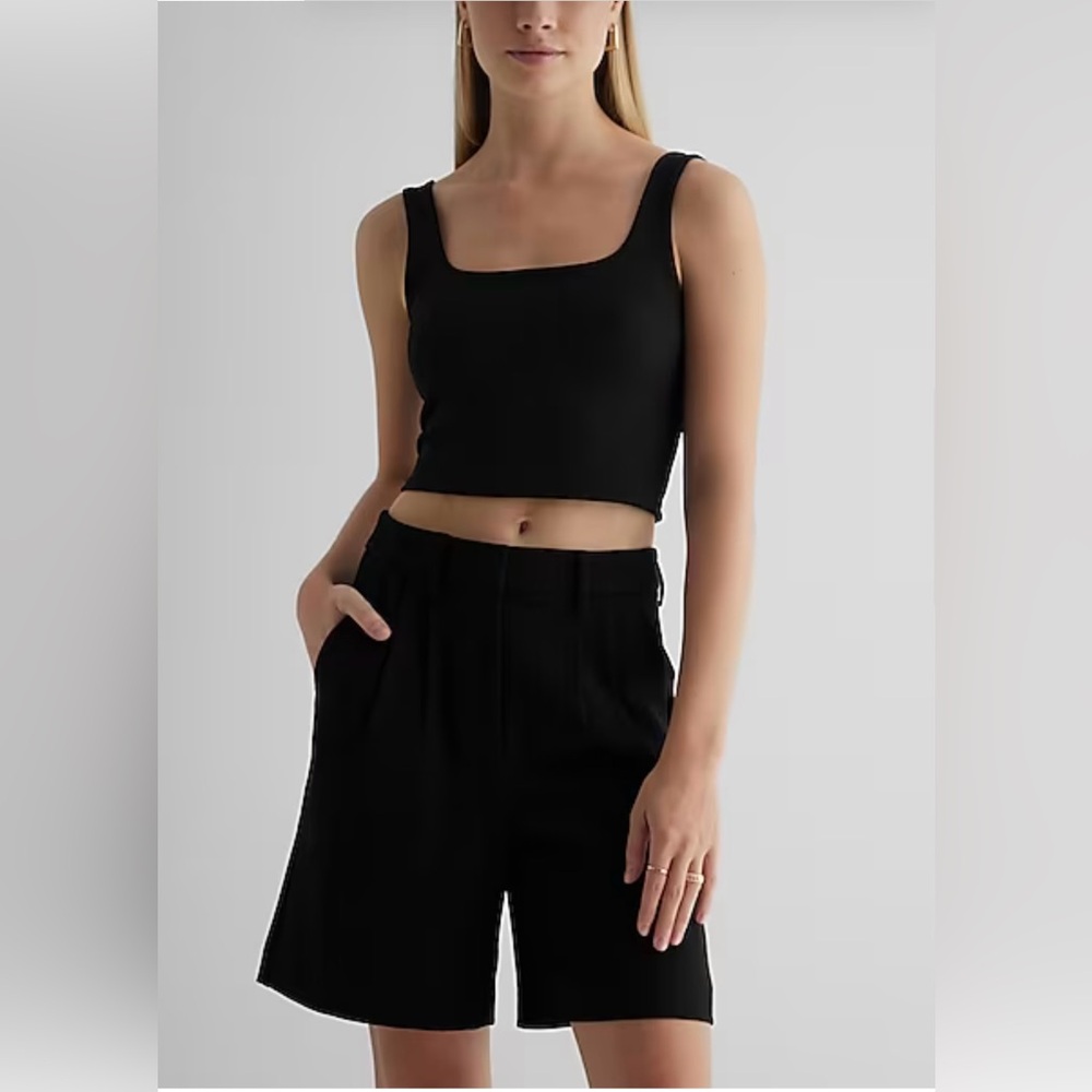 Express Tailored Super High Waisted Black Bermuda Shorts women Size 4